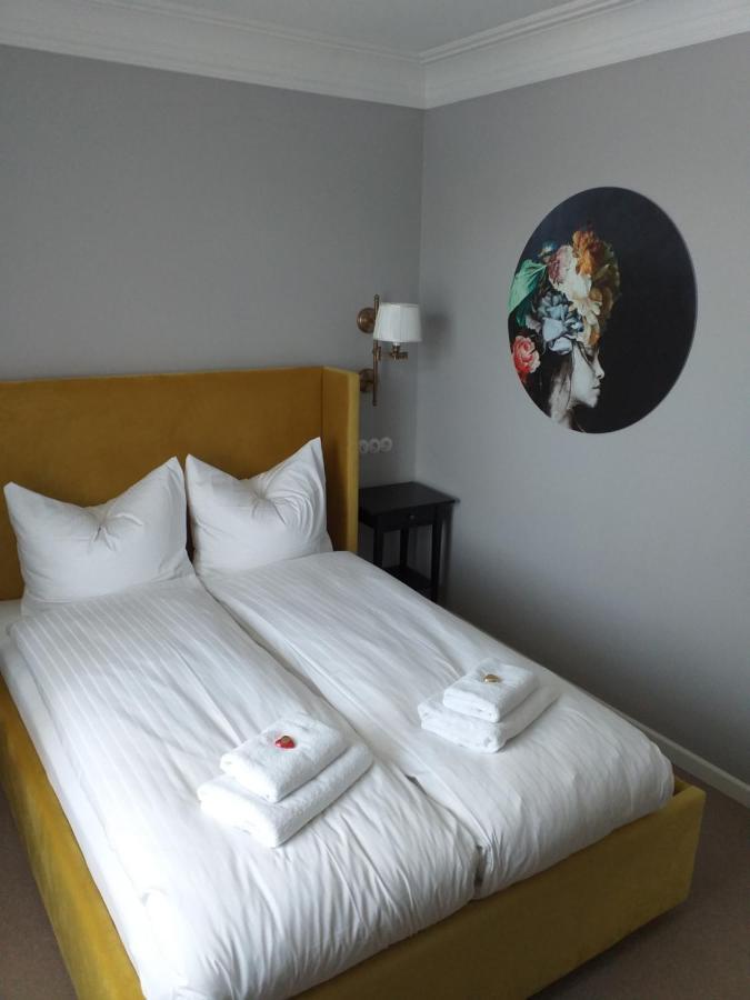 Hotel Landgasthof Adler バート・クロツィンゲン エクステリア 写真
